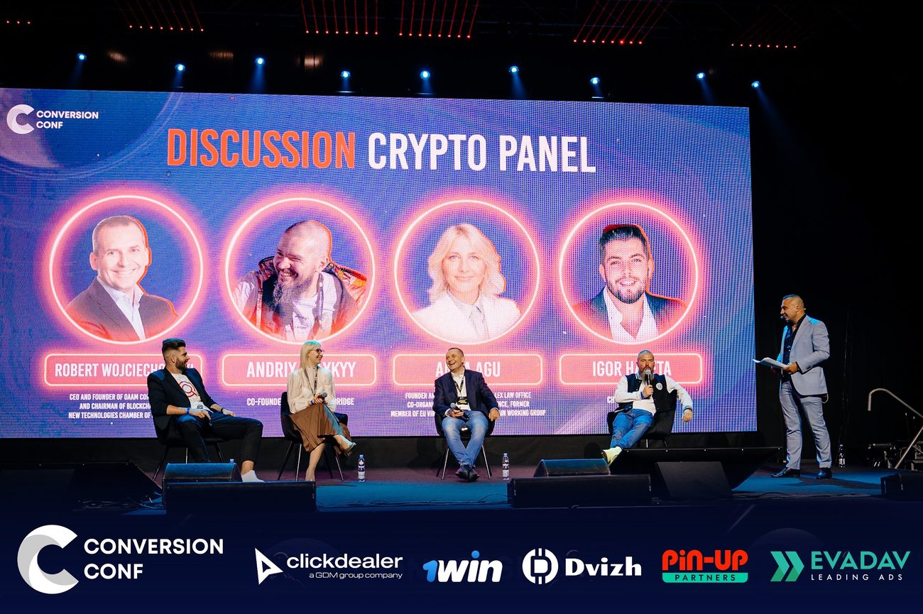 Igor Haleta on the Conversion Conf Crypto Panel discussion alongside other crypto executives